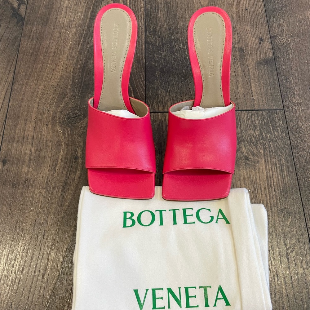 Bottega Veneta Pink Mules 37